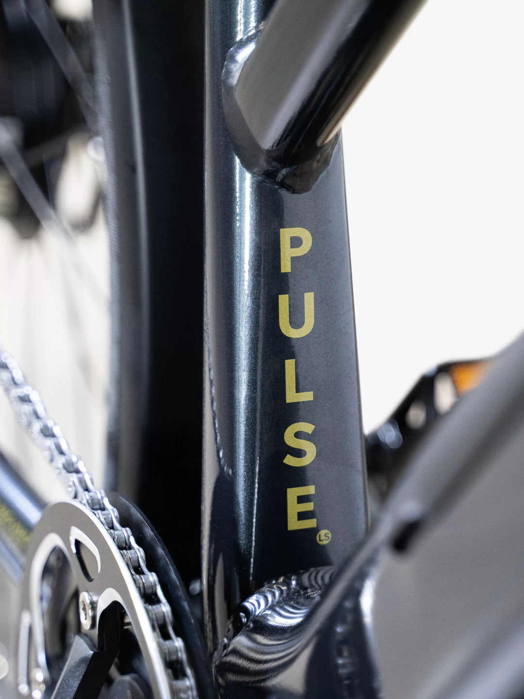 Volt Pulse Low Step Hybrid e-Bike, Space Grey