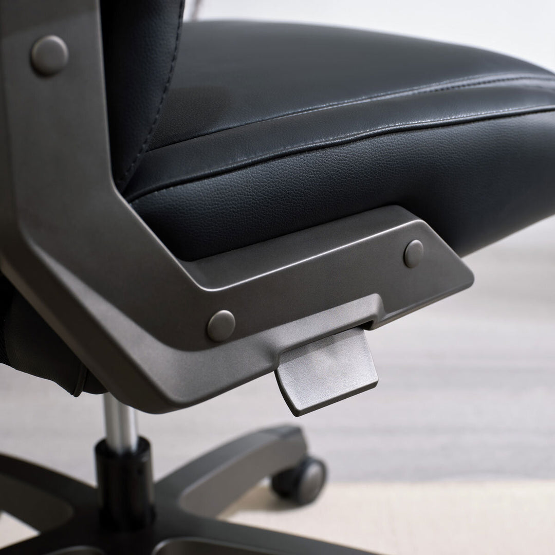 La-Z-Boy Manager's Office Chair with Flip Up Arms