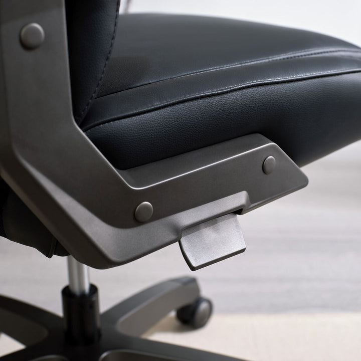 La-Z-Boy Manager's Office Chair with Flip Up Arms