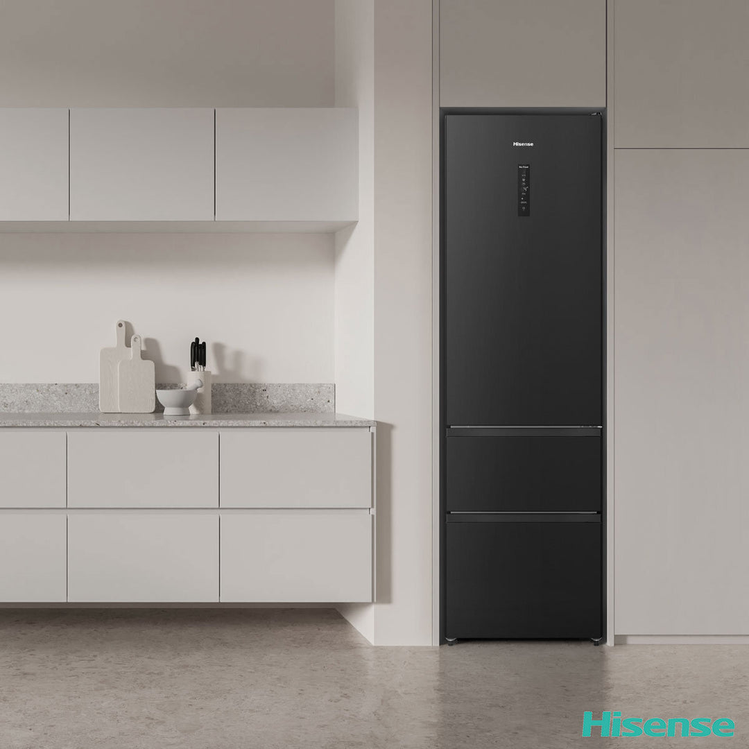 Hisense RM469N4AFDUK Fridge Freezer, D Rated in Black