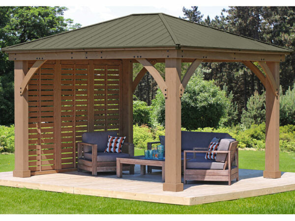 Yardistry 12ft x 12ft (3.7 x 3.7m) Cedar Gazebo with Privacy Wall & Aluminium Roof