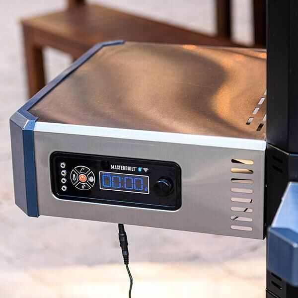 Masterbuilt Gravity Series® 1050 Digital Charcoal Grill + Smoker MB20041320
