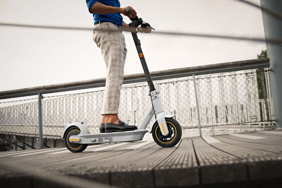 Segway Ninebot KickScooter MAX G30LE II Powered by Segway