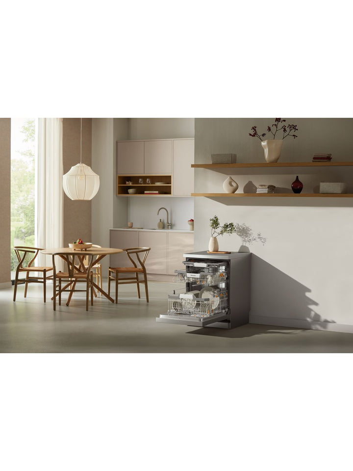 Miele G7600 SC Freestanding Dishwasher, Clean Steel