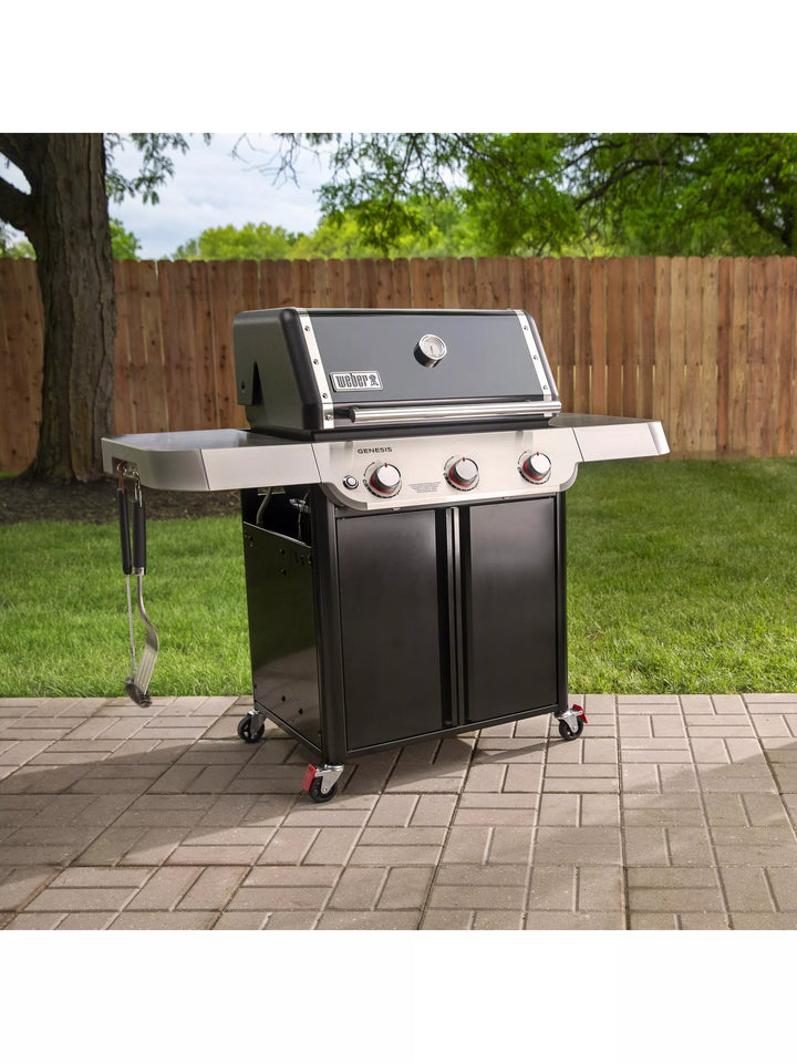 Weber Genesis E-315 3-Burner Gas BBQ