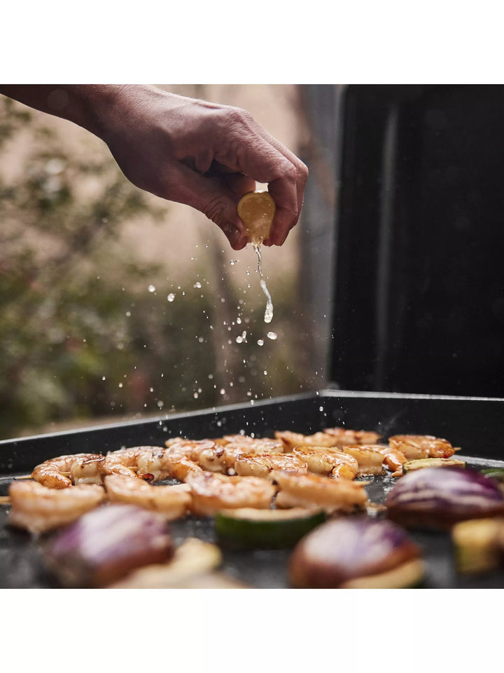 Weber Premium Griddle Portable Tabletop 1-Burner Gas BBQ, 43cm