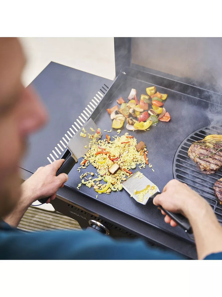 Char-Broil Versa-Tile 2-Burner Gas BBQ with Griddle & Pizza Oven