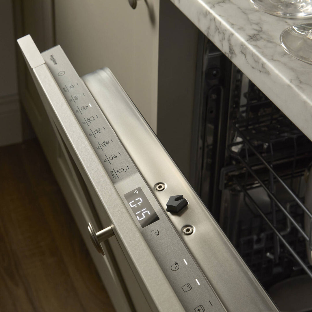 Hisense HV693C60UK Fully Integrated Dishwasher, C Rated in White