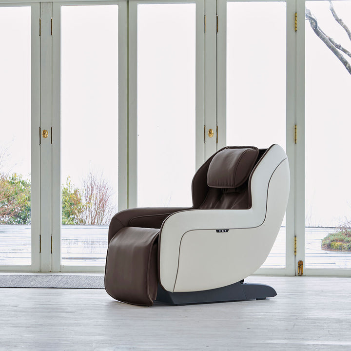 SYNCA CirC+ Massage Chair in Espresso