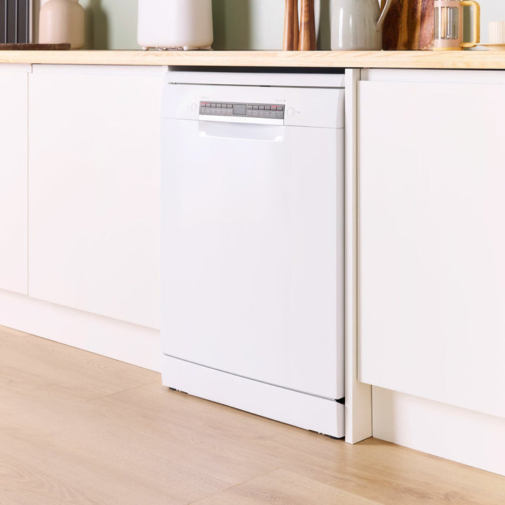 Bosch SMS4EMW06G Series 4, Freestanding 14 Place Setting Dishwasher, B Rated in White