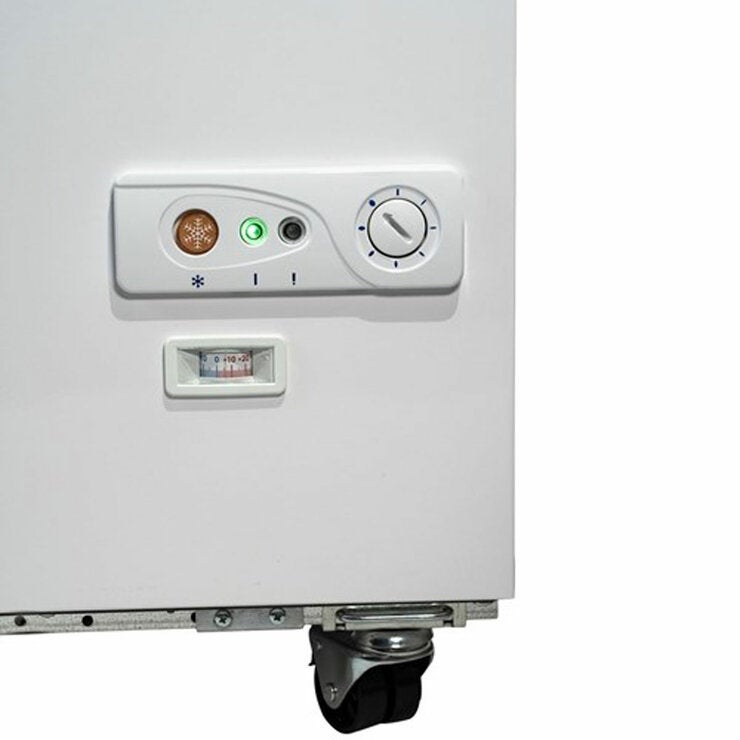 Contender FZC019 Commercial 655L Twin Lid Chest Freezer, D Rated in White