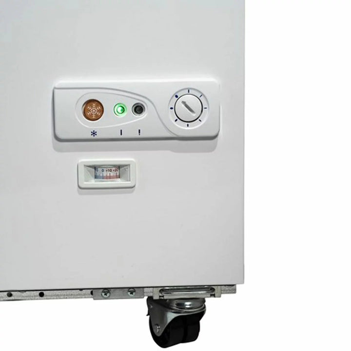 Contender FZC019 Commercial 655L Twin Lid Chest Freezer, D Rated in White