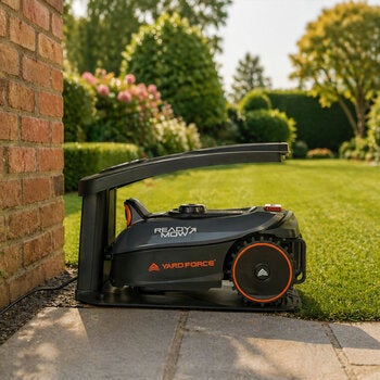 Yard Force Ivision I600 Robotic Lawnmower + Charging Station (600m² cutting area)