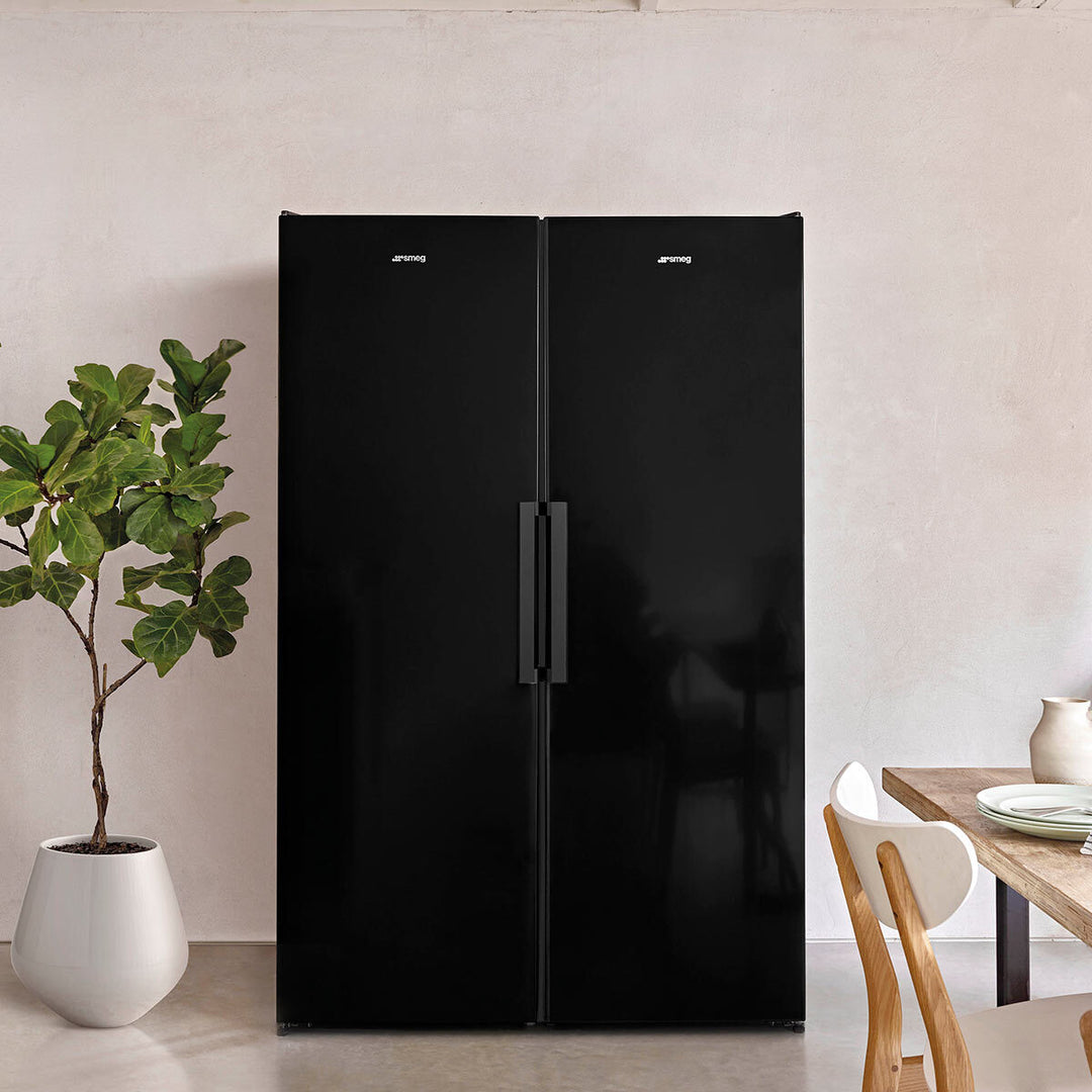 Smeg UKFS18EV2HB, Fridge, E Rated in Gloss Black