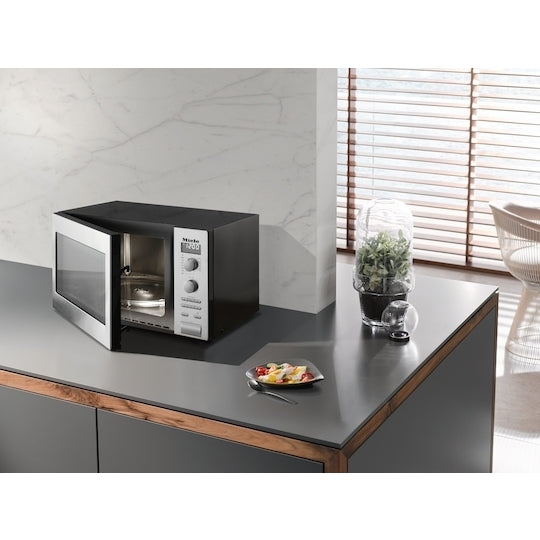Miele M6012 CleanSteel
Microwave with Grill