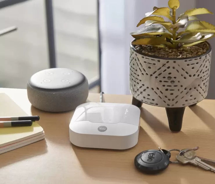 Yale IA-320 10pc Sync Smart Home Alarm with x4 Motion Sensors and x3 Window/Door Sensors
