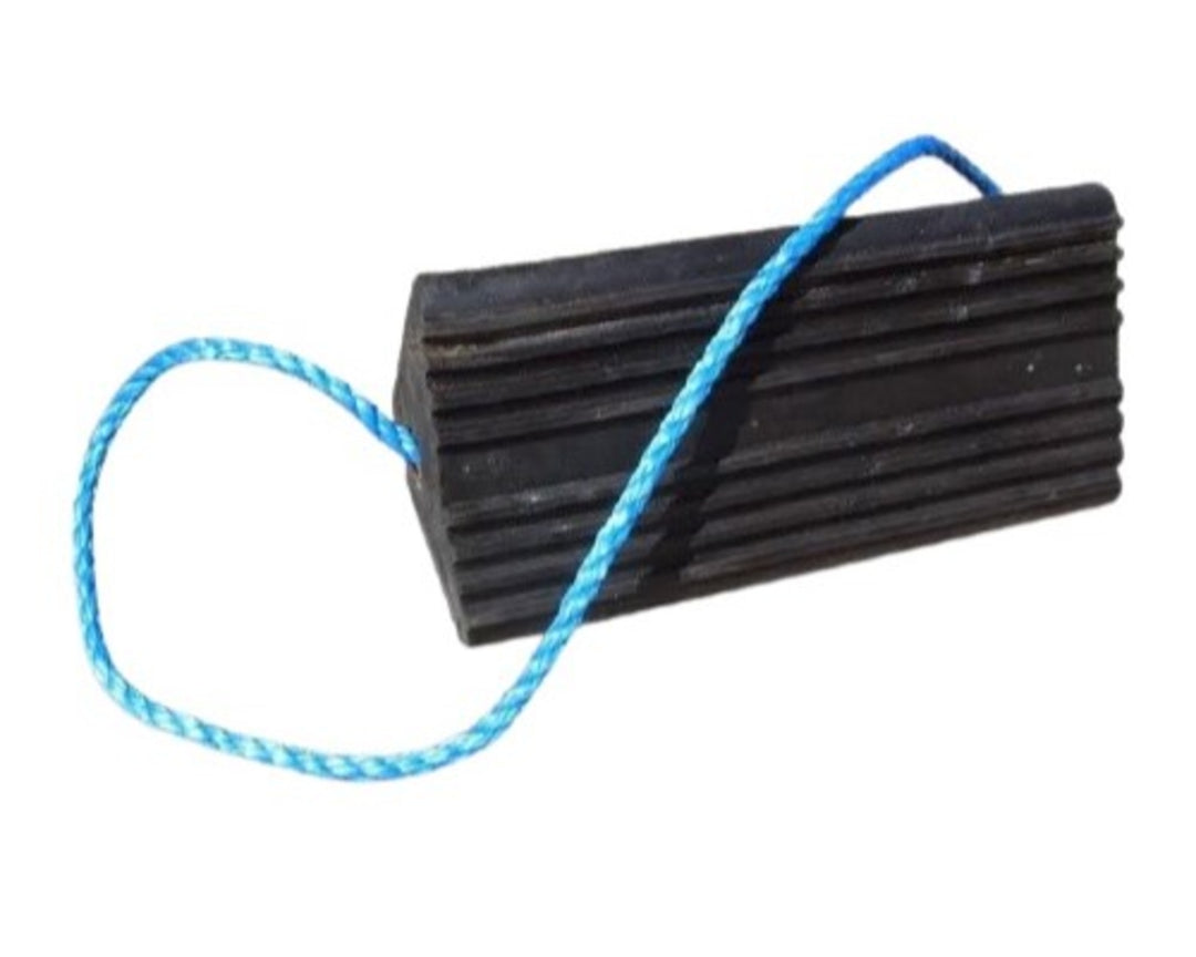 TieDex UK Rubber Wheel Chock 333 mm x 155mm x 170 mm