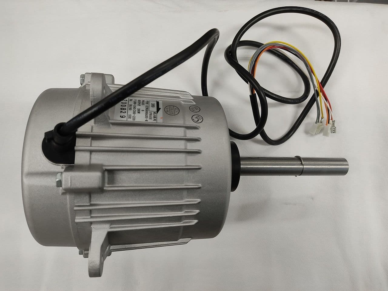 Daikin Air Conditioning Spare Part 0558561 FAN MOTOR (2 SPEED) CCW8606AD 1ph 200V 6P 200W