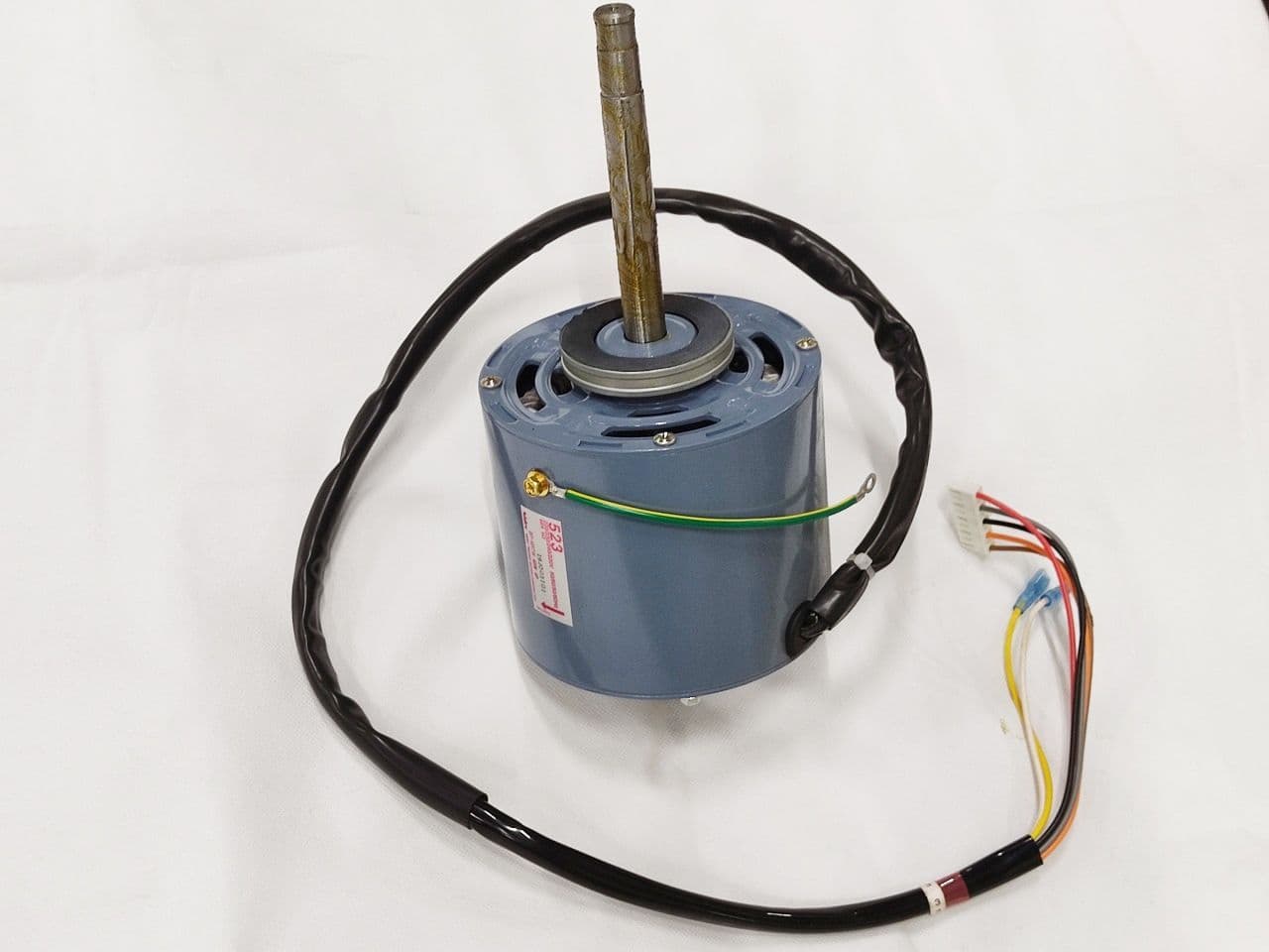 Daikin Air Conditioning Spare Part 076695J FAN MOTOR BR-NRTW AC220-240V 4P 45W (S)